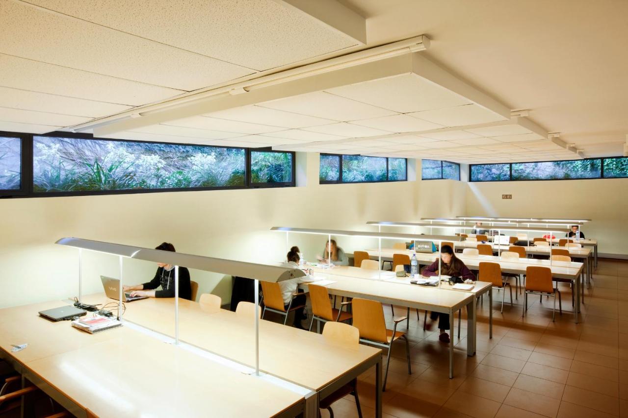 Appartamento Residencia Universitaria Sarrià Barcellona Esterno foto