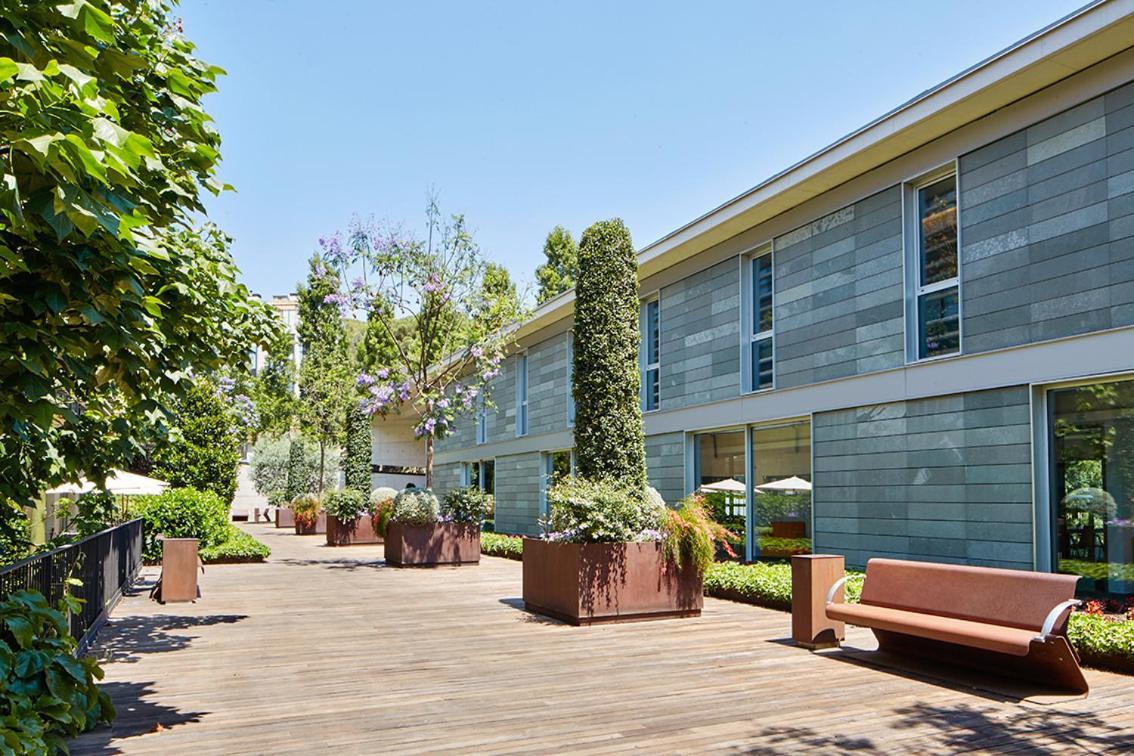 Appartamento Residencia Universitaria Sarrià Barcellona Esterno foto