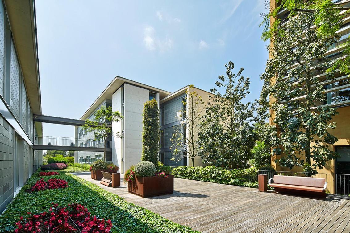 Appartamento Residencia Universitaria Sarrià Barcellona Esterno foto